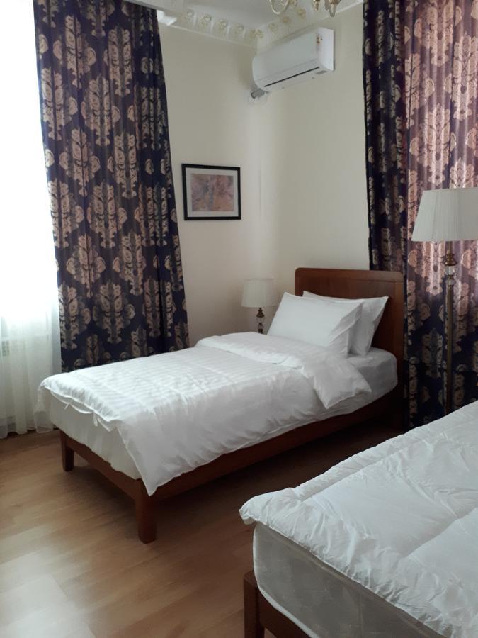 Kok-Art Hotel Jalal-Abad Exterior photo