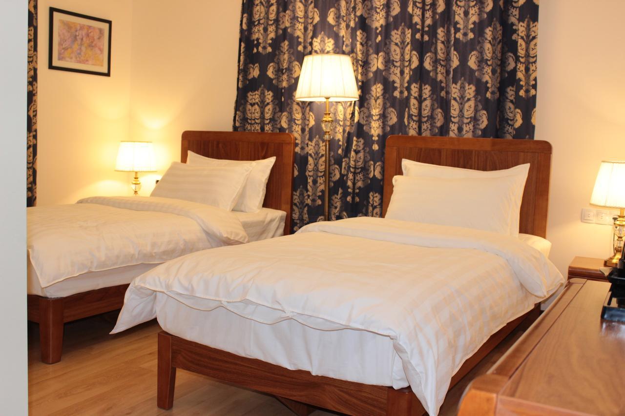 Kok-Art Hotel Jalal-Abad Exterior photo